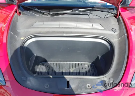 2023 Tesla Model Y Awd/Long Range Dual Motor All-Wheel Drive z USA, uszkodzony, nr VIN 7SAYGDEE1PF897225